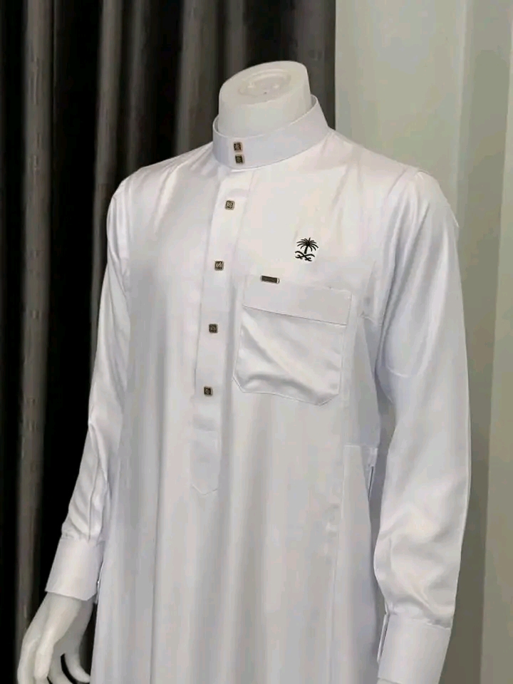 White Gold Button Thobe