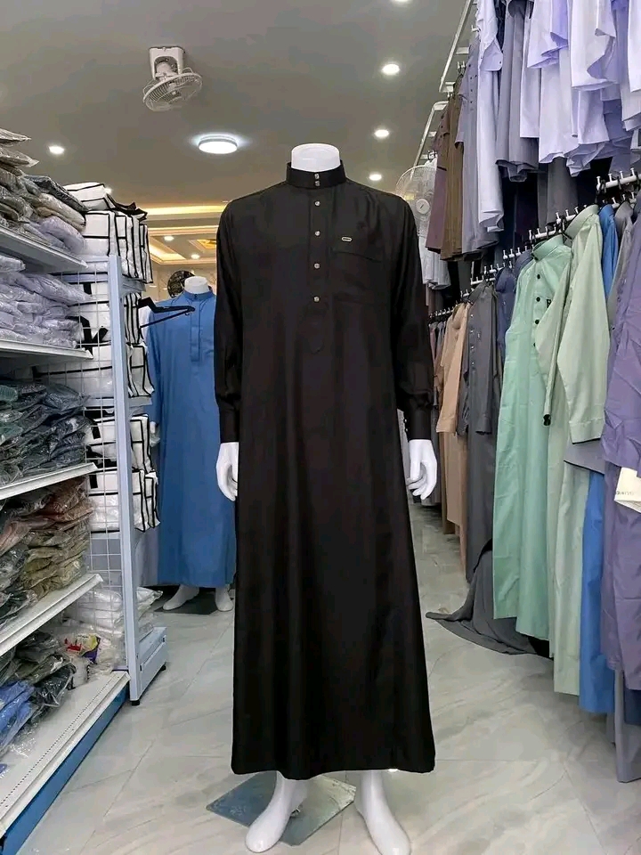 Classic Black Long Thobe