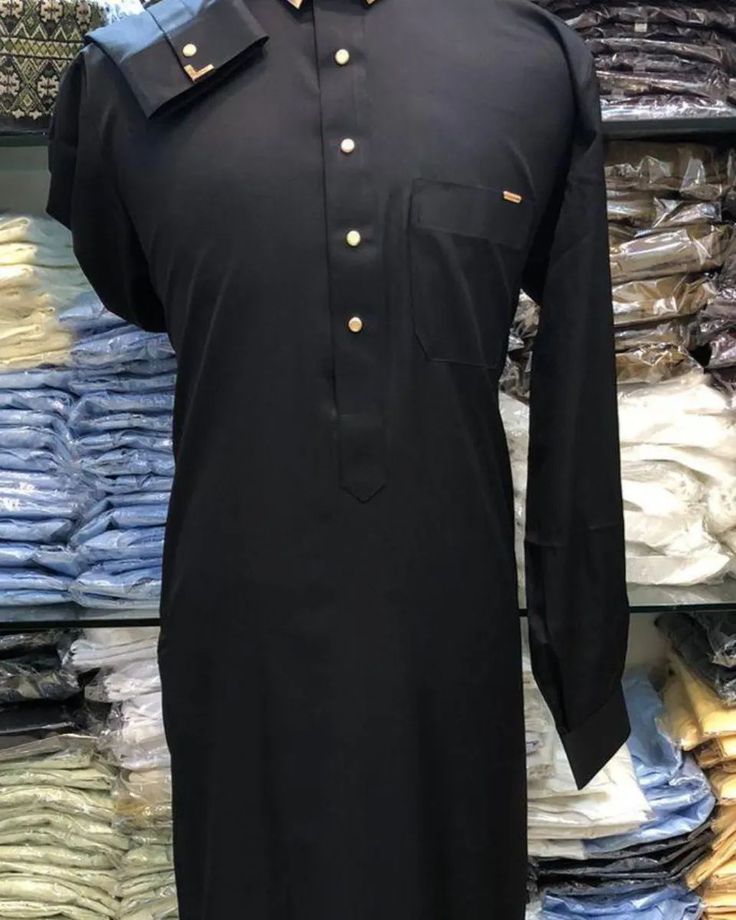Midnight Gold Button Thobe